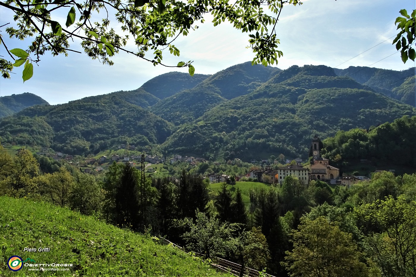 33 Sulla 'Via delle castagne' ...vista verso Poascante .JPG